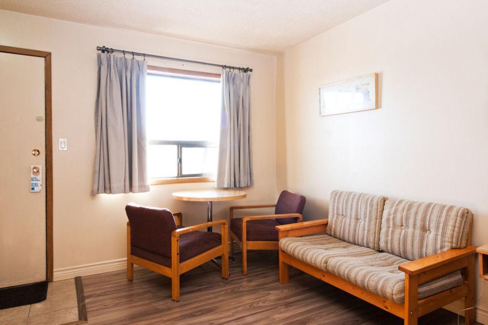 Horizon Motel Saint Albert ภายนอก รูปภาพ