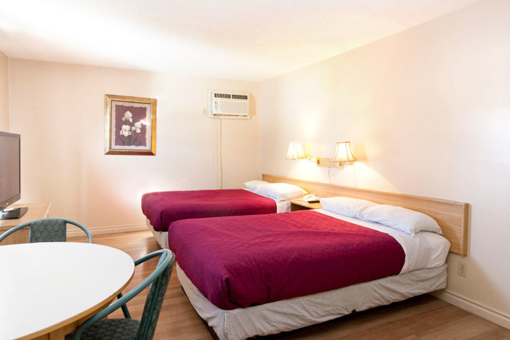 Horizon Motel Saint Albert ภายนอก รูปภาพ